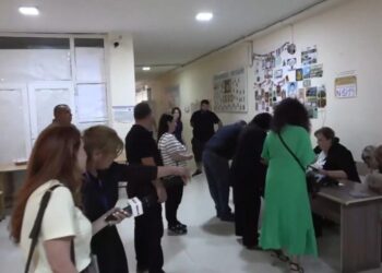 Հեռախոսս տարան. ընտրողի պայուսակից գտան կորած հեռախոսը. 6/14
