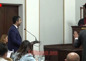 Նկատողություն՝ Օրբելյանին․ մյուս անգամ առանց թույլտվության չմոտենաք միկրոֆոնին