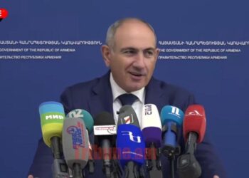 Նիկոլ Փաշինյանը պատասխանում է լրագրողների հարցերին․ ՈՒՂԻՂ