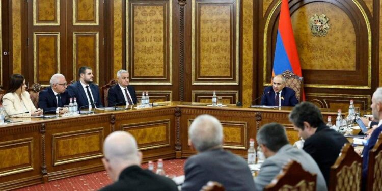 Փաշինյանն ընդունել է ԵՄ անդամ պետությունների դեսպաններին