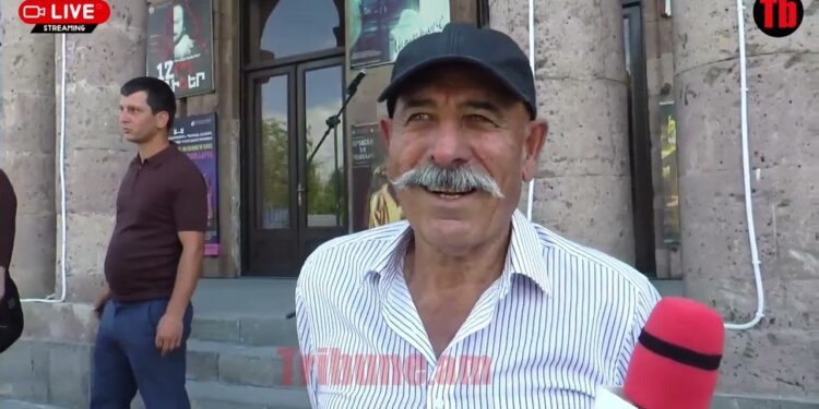 Մի թագավոր կա՝ Ծառուկյանը, իրան ենք ընտրելու. արտաշատցի