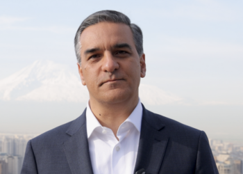 Լկտի պահվածքով պաշտոնյաներ մեր երկրում չպետք է լինեն․ Արման Թաթոյանը պատասխանել է Ալեն Սիմոնյանին