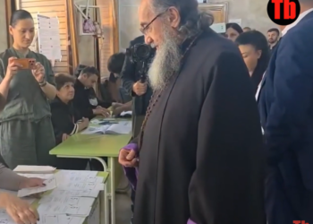Միքայել Սրբազանը ընտրեց Գյումրու 31/44 ընտրատեղամասում