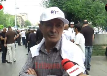 Սո՛ւտ ա ասում, ո՞ւր ա իր ստորագրած փաստաթուղթը, սա զինադադար է․ քաղաքացի