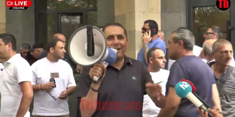 Քաղաքական մախինացիա է, ինչի՞ համար է այս ֆարսը․ Աբովյան