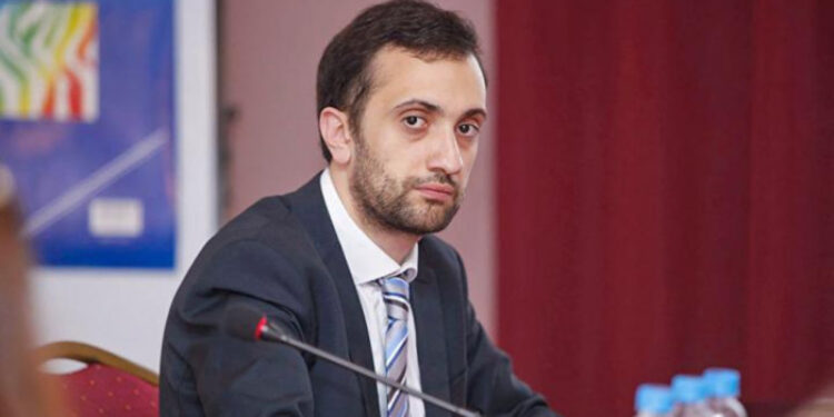 Դանիել Իոաննիսյանը հաղորդում է ներկայացրել Ավետ Կոնջորյանի դեմ՝ առերևույթ խուլիգանության դեպքով