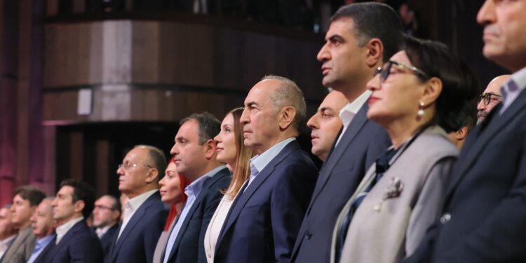 «Հայաստան» դաշինքը կվերցնի մանդատները․ Քոչարյանն ԱԺ չի գնա