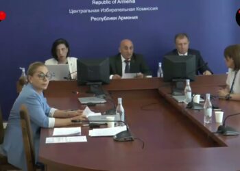 Պարո՛ն Բաբայան, լռե՛ք, հակառակ դեպքում դուրս կհրավիրեմ. վեճ՝ ԿԸՀ-ում
