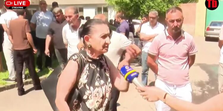Չի լինելով հո չի, սենց չենք կարա երկար ձգենք