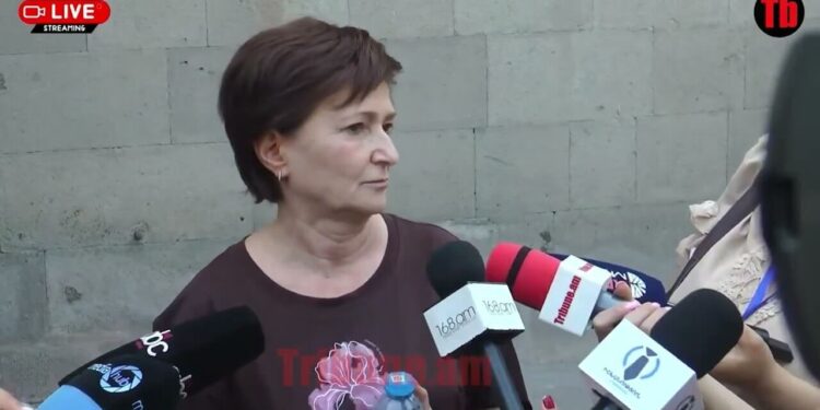 Նիկոլական զոմբիները կարան գրեն՝ ծախված ա, դատախազության դռան շնից բռնած պիտի փոխվի