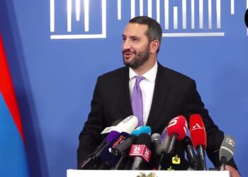 Իմ կինը դեկրետում է և ԱԺ աշխատանքի այլևս չի վերադառնա. Ռուբինյան