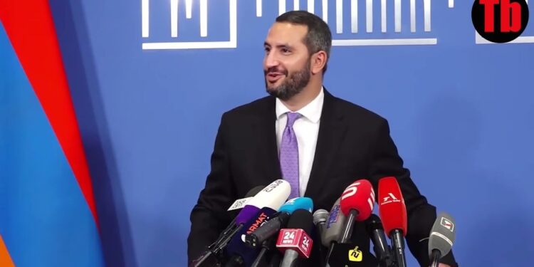 Իմ կինը դեկրետում է և ԱԺ աշխատանքի այլևս չի վերադառնա. Ռուբինյան