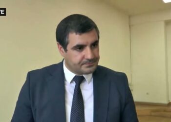 Սահմանները կարող են փոխվել գերտերությունների համաձայնությամբ. Եղոյան