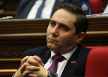 Փաշինյանը ծաղրում է նրանց, ովքեր զգուշացնում են՝ երկիրը գլորվում է դեպի կործանում. Արման Աբովյան