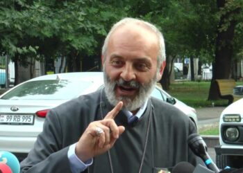 Ա՛յ տգիտության գերազանց ներկայացուցիչ, եկեղեցին որտե՞ղ է հարկ թաքցնում․ Բագրատ սրբազան