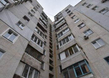 3-ամյա աղջիկը 9-րդ հարկից ընկել է ու ողջ մնացել՝ Մոսկվայի մերձակայքում