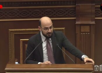 Ինչ արեց Նարեկ Կարապետյանը, երբ ՔՊ-ականը նվեր տվեց