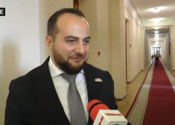 Ես ՀՀԿ-ի հետ կապ չունեմ, տանում են նախկին-ներկա դաշտ, էդտեղ կոմֆորտ են. Գևորգյան