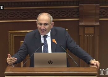Ե՞րբ են ադրբեջանցիները մեր հողերը հետ տալու․ Դավթյանը՝ Փաշինյանին