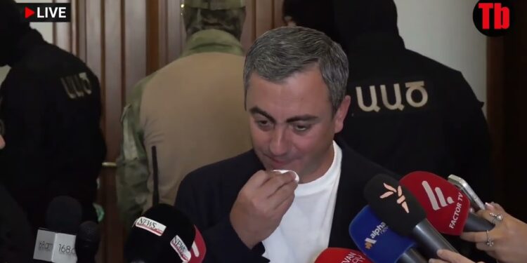 Երեկ հայտարարեց, էսօր արեցին․ Սաղաթելյանը՝ Քոչարյանների շուրջ կատարվողի մասին