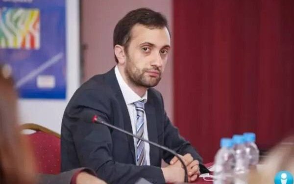 ՆԳՆ պաշտոնյան լրագրողի հասցեին մեկնաբանություն է գրել ու ջնջել․ ԻՔՄ-ն պահանջում է պատասխանատվություն