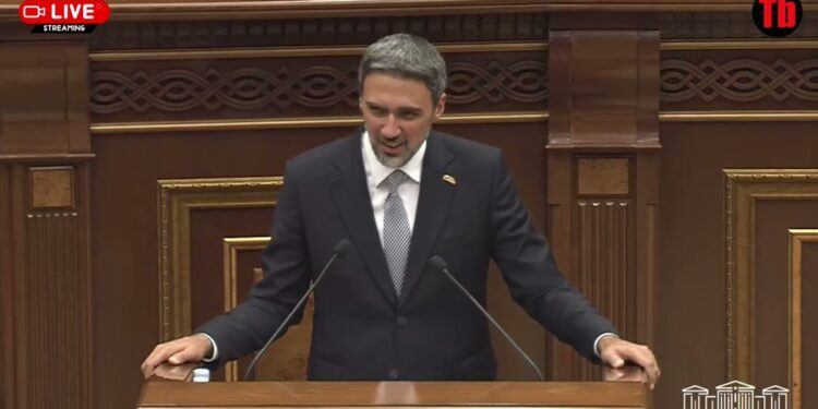 Պիտի ավտոբուսը վառեր, մարդկանց գլուխը ուտեր, նոր էթայինք կալանավորեի՞նք. Գարիկ Սարգսյան