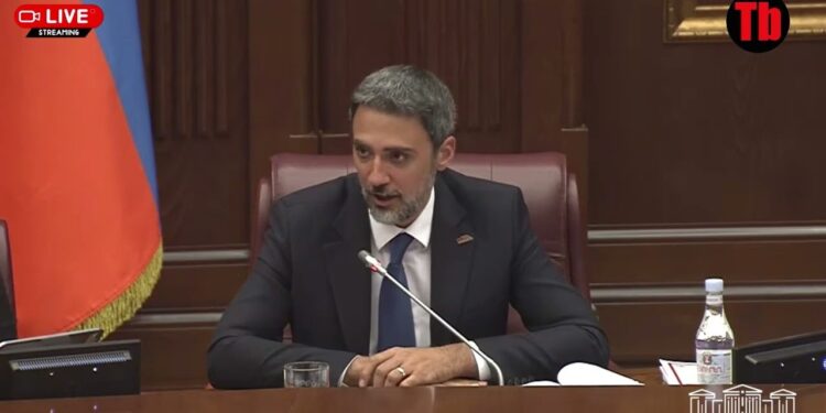 Աստված պահապան, ուժեղ Հայաստան վստահաբար ունենալու ենք․ Վարդևանյան
