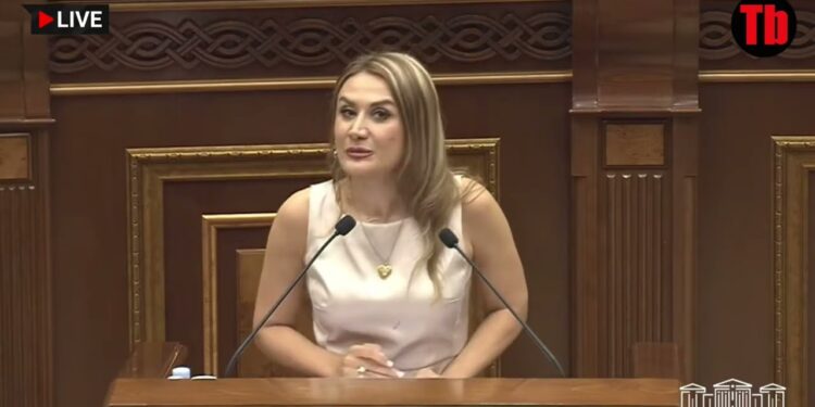Եռաբլուրը որևէ մեկի սեփականությունը չէ, ցավում եմ, որ մեր հերոսների ծնողները փորձում են խոչընդոտել