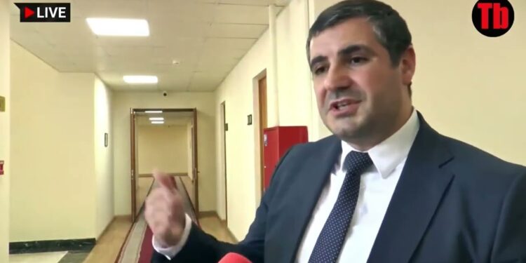 Բա էդ ո՞նց էիք ասում՝ Աղդամն իմ հայրենիքն է. վեճ՝ Եղոյանի հետ