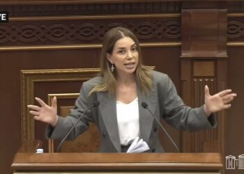 Սա փրկօղակ է ձեզ՝ հերթական ստորացուցիչ զիջումների չգնալու համար. Աննա Գրիգորյան