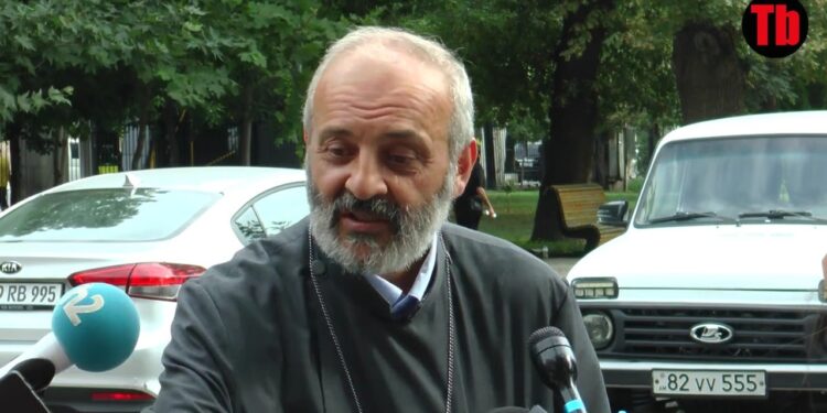 Դադիվանքը, Ամարասը ո՞վ է հանձնել, խղճում եմ իրենց․ Բագրատ սրբազանը՝ տիրադավ եղբայրներին