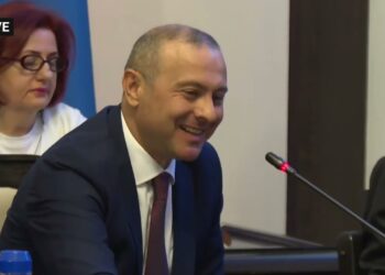 Արմեն Գրիգորյանին հրաժեշտ տվեց Փաշինյանը
