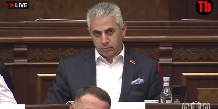 Ղազարյանը սբխեչի ուլ չի, որ բերենք մորթենք․ Ռուբինյան