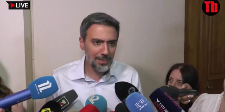 Աչքին աչքո՞վ պատասխանենք, Աժ-ն ըտենց ուլտիմատումների տե՞ղ է. Վարդևանյան