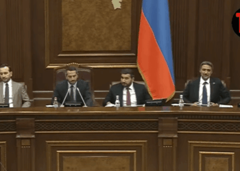 Շնորհավորում են, պարոն Վարդևանյան․ Արամ Վարդևանյանը 53 կողմ ձայնով ընտրվեց ԱԺ նախագահի տեղակալ