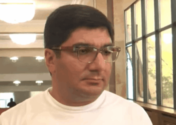 Քամվե՛ք տղերք մինչև վերջ, դուք կոռուպցիայի մեջ թաղված եք. Մեսրոպ Մանուկյան
