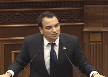 Աները հումոր էր արել, մեր ընկերներին տարաք լցրիք բանտերը. Նարեկ Կարապետյան