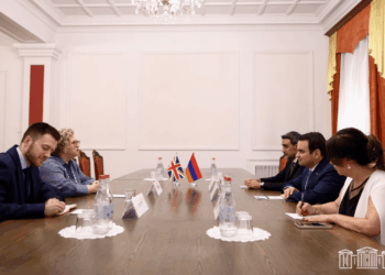«Ուժեղ Հայաստան» խմբակցությունը հանդիպել է Մեծ Բրիտանիայի դեսպանին