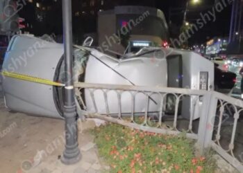 Ավտովթար Երևանում․ բախվել են 2 «Mercedes», կա վիրավnր