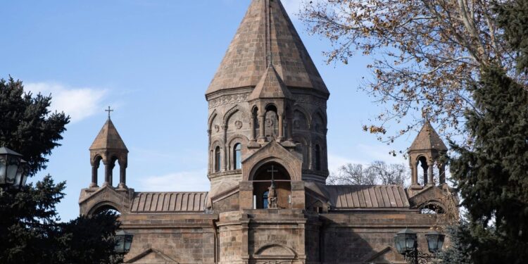 Մայր Աթոռ Սուրբ Էջմիածինը խստորեն դատապարտում է Հովհաննավանքում անհարիր միջոցառումների անցկացումը