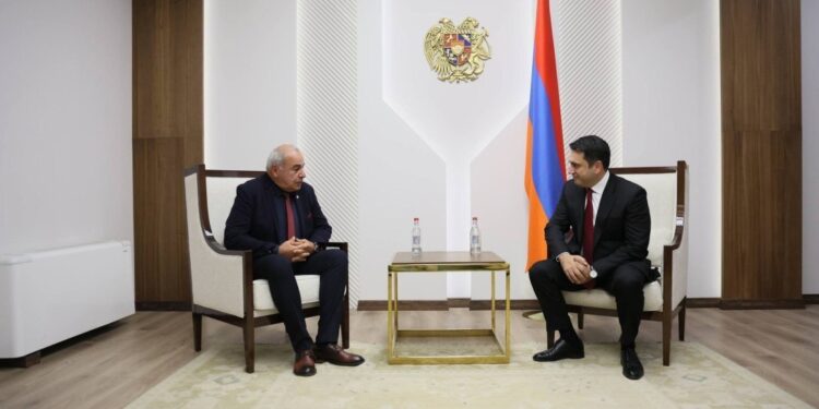 Ալեն Սիմոնյանն ընդունել է Հայաստանում Վրաստանի դեսպան Գիորգի Շարվաշիձեին