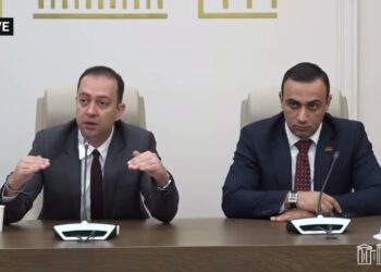 20 մլն դրամ աշխատավարձը ինչի՞ պիտի թողնեն, գան 1 ն մլն–ով նախարար աշխատեն, ՔՊ–ականները՝ միլիոնների մասին