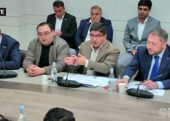 Ձեր կոնտրաբանդան ինչո՞վ ա զբաղվում, որ հեռախոսի ստվեր կա․ Մեսրոպ Մանուկյան