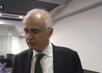 Արդեն Պեսկովն ա խնդում Փաշինյանի վրա, ասում ա՝ թող դուրս գա ՀԱՊԿ–ից, ծաղրածու ա․ Լևոն Զուրաբյան