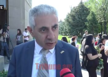 Ատամները Փաշինյանի թույլ տեղն ա, բոլորը կործանվում, փլուզվում են՝ իրենից բացի. Ղազարյան