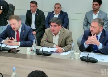 Աթոռի կռիվ՝ ԱԺ-ում․ կարաք ժամը 10-ից գաք ձեր ֆրակցիայով, նստեք