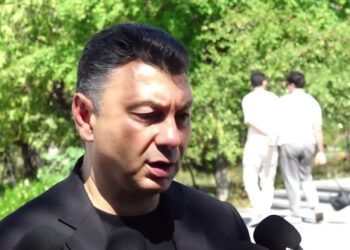 Պիտի կանգնեցնենք Հայաստանի գահավիժումը, նոր խոսենք արցախահայերից․ Շարմազանով