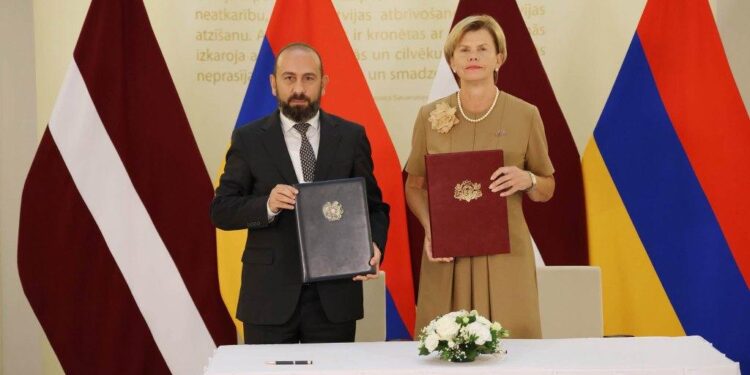 Հայաստանն ու Լատվիան՝ առանց թույլտվության բնակվող անձանց հետընդունման վերաբերյալ համաձայնագիր են ստորագրել