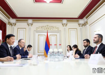 ԱԺ նախագահն ընդունել է Չինաստան-Հայաստան բարեկամական խմբի ղեկավար Լոու Ցինծյանին 