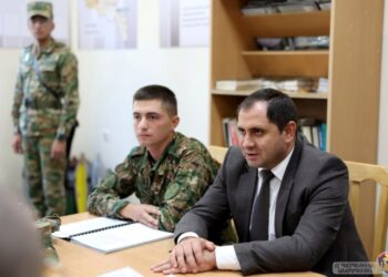 Սուրեն Պապիկյանն այցելել է ՊՆ ուսումնական կենտրոն
